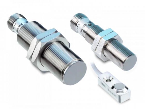 Inductive distance sensors with IO-Link