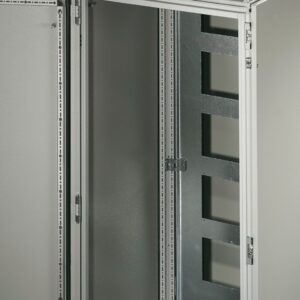Divider panel for module plates